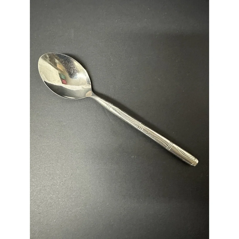 Stainless Flatware Oval Soup Spoons Horizontal Bands Wavy Lines Bamboo-Like Set